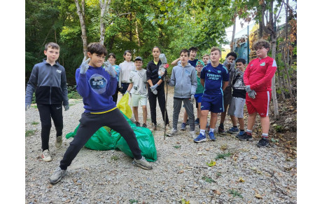 U13 nettoie le Pilat